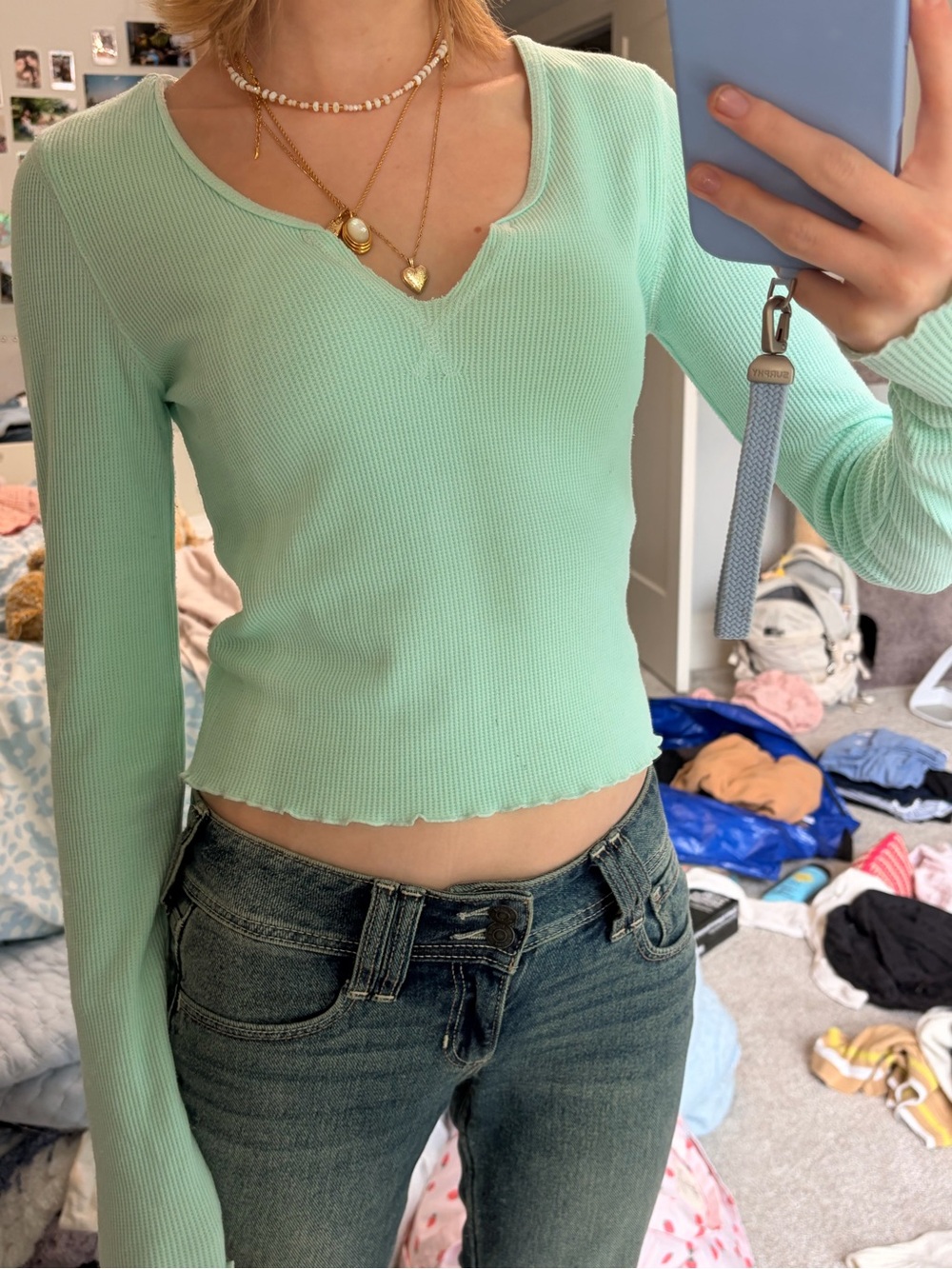 American Eagle Outfitters Mint Ribbed Long-Sleeve V-Notch Crop Top